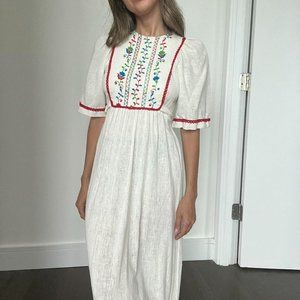 Vintage Saks Fifth ave prairie maxi embroidered dress.